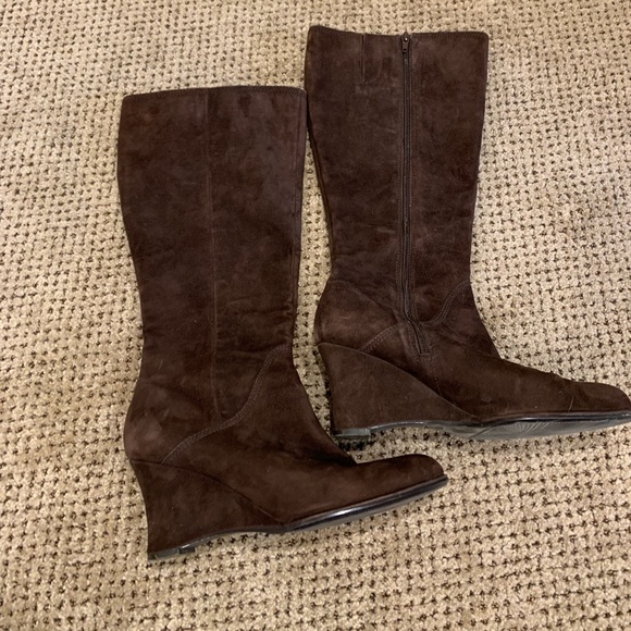 EUC Suede Wedged Boot - Picture 1 of 5